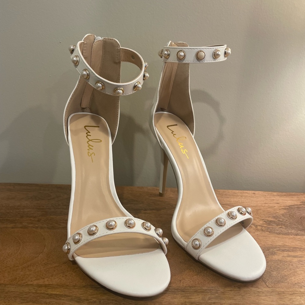 *Never Worn* Bridal Pumps | Size 10